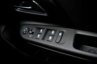 USED 2020 69 VAUXHALL CORSA 1.2 Turbo Elite Nav Premium Hatchback 5dr Petrol Manual Euro 6 (s/s) (100 ps) 2020 VAUXHALL CORSA 1.2 Turbo Elite Nav Premium Hatchback 5dr Petrol Manual Euro 6 ULEZ COMPLIANT (s/s) (100 ps) HEATED SEATS & STEERING WHEEL DAB RADIO MP3 SAT NAV CRUISE CONTROL 6 MONTH RAC WARRANTY 12 MONTH MOT FINANCE AVAILABLE HP PCP