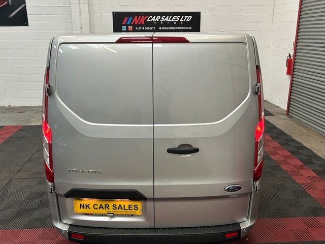 2020 Ford Transit Custom 2L Trend 5dr - Photo 8