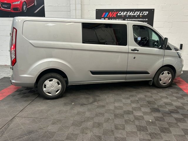 2020 Ford Transit Custom 2L Trend 5dr - Photo 11