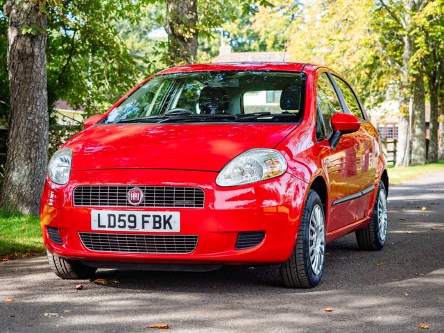 View our FIAT GRANDE PUNTO