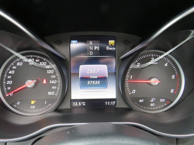 2016 MERCEDES-BENZ C-CLASS 2.1 C250d AMG Line (Premium Plus) Coupe 2dr Diesel G-Tronic+ Euro 6 (s/s) (204 ps) - Photo 10