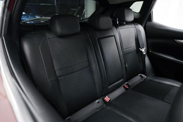 2017 NISSAN QASHQAI 1.5 dCi Tekna Euro 6 (s/s) 5dr - Photo 12