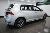 USED 2018 68 VOLKSWAGEN GOLF 1.6 TDI SE Nav Euro 6 (s/s) 5dr Service History, Sat Nav