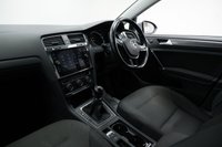 USED 2018 68 VOLKSWAGEN GOLF 1.6 TDI SE Nav Euro 6 (s/s) 5dr Service History, Sat Nav