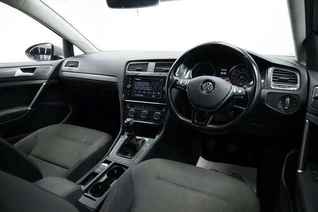 2018 VOLKSWAGEN GOLF 1.6 TDI SE Nav Euro 6 (s/s) 5dr - Photo 8
