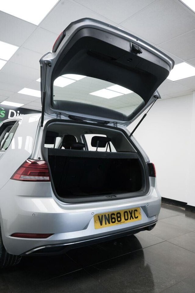 2018 VOLKSWAGEN GOLF 1.6 TDI SE Nav Euro 6 (s/s) 5dr - Photo 6