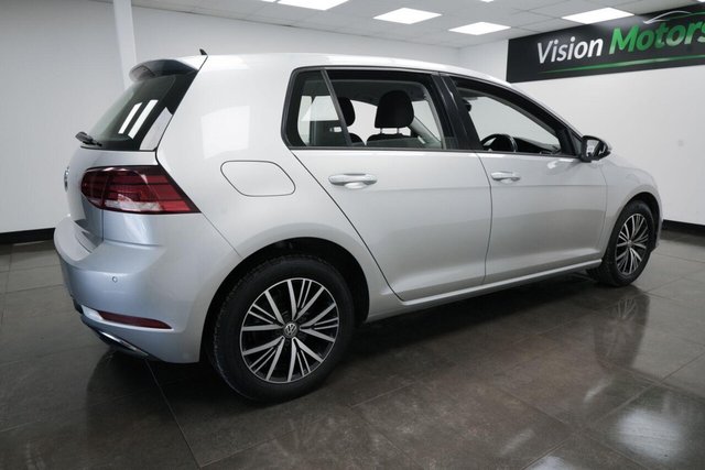 2018 VOLKSWAGEN GOLF 1.6 TDI SE Nav Euro 6 (s/s) 5dr - Photo 4