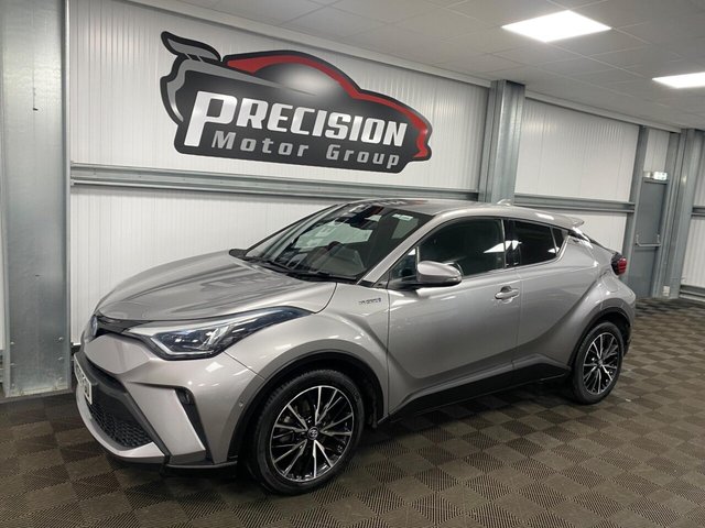 2020 TOYOTA C-HR (2020) - Photo 10