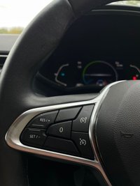 USED 2022 22 RENAULT ARKANA 1.6 E-TECH Iconic SUV 5dr Petrol Hybrid Auto 2WD Euro 6 (s/s) (145 bhp) 