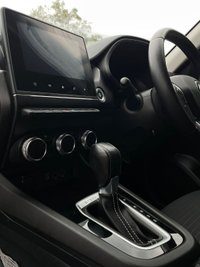 USED 2022 22 RENAULT ARKANA 1.6 E-TECH Iconic SUV 5dr Petrol Hybrid Auto 2WD Euro 6 (s/s) (145 bhp) 