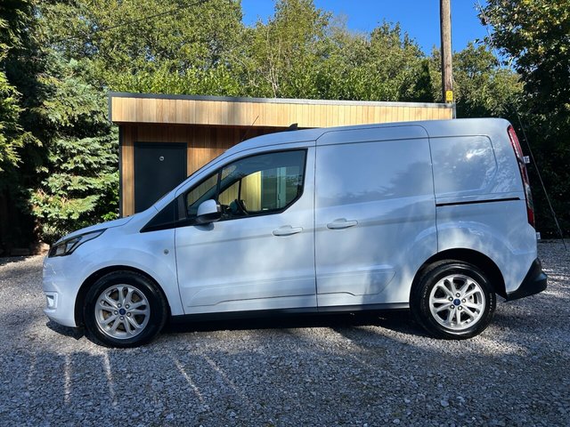 2021 Ford Transit Connect 1.5L Limited 5dr - Photo 2