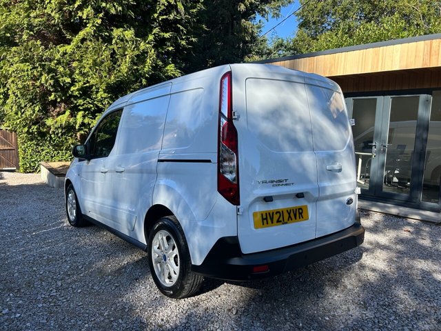 2021 Ford Transit Connect 1.5L Limited 5dr - Photo 3