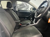 USED 2022 72 VOLKSWAGEN T-ROC 1.5 TSI Style SUV 5dr Petrol Manual Euro 6 (s/s) (150 ps) 1 OWNER SERVICE HISTORY 6 MONTHS WARRANTY SELF PARKING FUNCTION SATNAV APP CONNECT