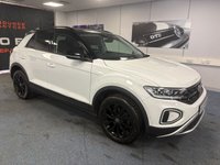 USED 2022 72 VOLKSWAGEN T-ROC 1.5 TSI Style SUV 5dr Petrol Manual Euro 6 (s/s) (150 ps) 1 OWNER SERVICE HISTORY 6 MONTHS WARRANTY SELF PARKING FUNCTION SATNAV APP CONNECT
