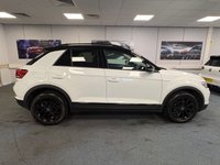 USED 2022 72 VOLKSWAGEN T-ROC 1.5 TSI Style SUV 5dr Petrol Manual Euro 6 (s/s) (150 ps) 1 OWNER SERVICE HISTORY 6 MONTHS WARRANTY SELF PARKING FUNCTION SATNAV APP CONNECT