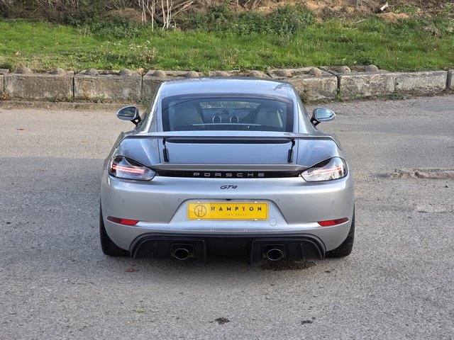 2021 PORSCHE 718 CAYMAN - Photo 8