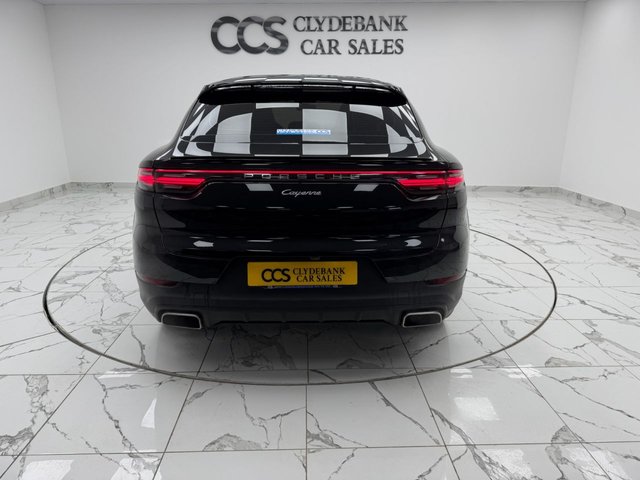 2019 PORSCHE CAYENNE - Photo 4