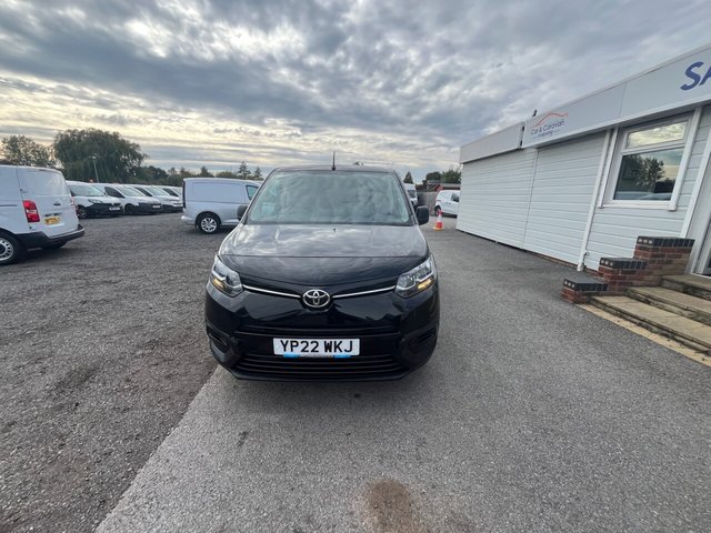 View our TOYOTA PROACE CITY