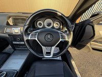 USED 2015 MERCEDES-BENZ E CLASS 2.1 E220 BlueTEC AMG Line Cabriolet 2dr Diesel G-Tronic+ Euro 6 (s/s) (177 ps) AMG Styling | Cabriolet