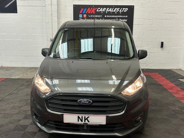 2021 Ford Transit Connect 1.5L Limited 5dr - Photo 4