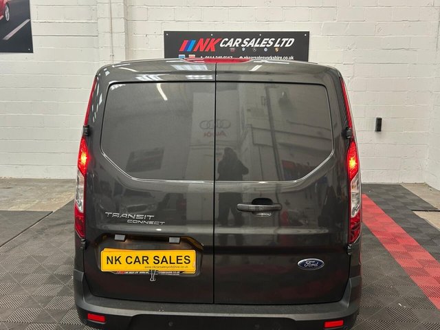2021 Ford Transit Connect 1.5L Limited 5dr - Photo 5