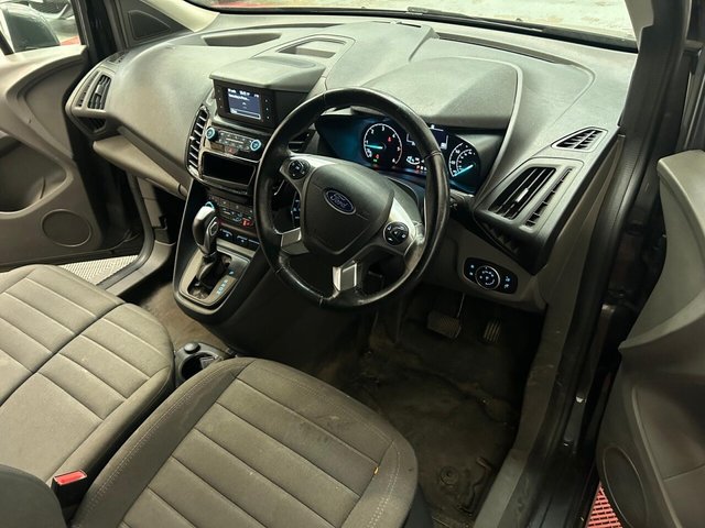 2021 Ford Transit Connect 1.5L Limited 5dr - Photo 11