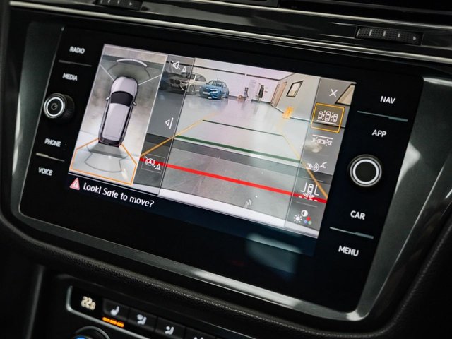 2019 Volkswagen Tiguan 1.5L R-Line Tech 5dr - Photo 10