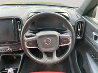 USED 2020 20 VOLVO XC40 1.5 T3 Inscription SUV 5dr Petrol Auto Euro 6 (s/s) (163 ps) 