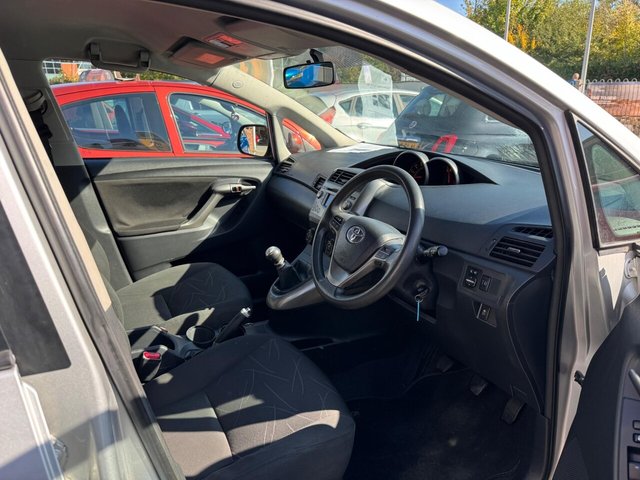 2009 Toyota Verso - Photo 11
