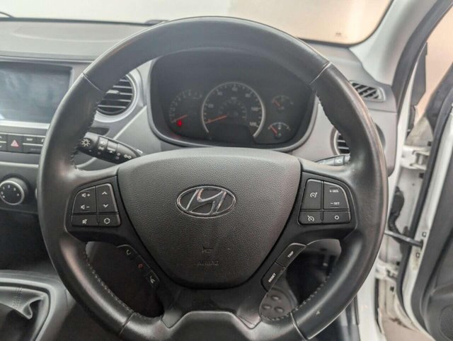 USED 2019 69 HYUNDAI I10 1.0 Play Hatchback 5dr Petrol Manual Euro 6 (67 ps) 7IN TOUCHSCREEN + CRUISE CONTROL CLICK & COLLECT/HOME DELIVERY