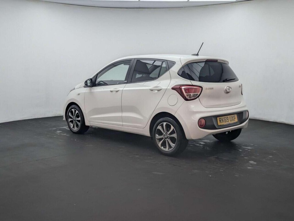 Used 2019 69 HYUNDAI I10 1.0 Play Hatchback 5dr Petrol Manual Euro 6 (67 ps) 7IN TOUCHSCREEN + CRUISE CONTROL CLICK & COLLECT/HOME DELIVERY