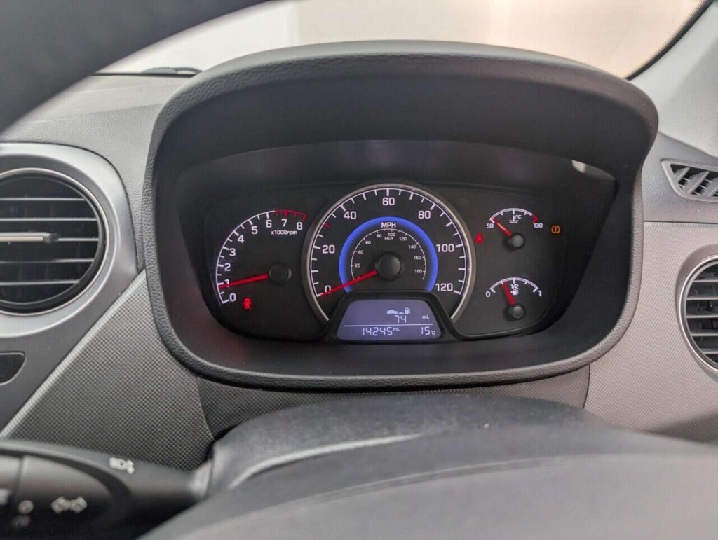 Used 2019 69 HYUNDAI I10 1.0 Play Hatchback 5dr Petrol Manual Euro 6 (67 ps) 7IN TOUCHSCREEN + CRUISE CONTROL CLICK & COLLECT/HOME DELIVERY