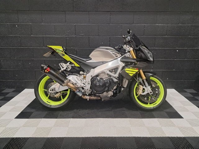 View our APRILIA TUONO 1000 V4