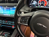USED 2017 09 JAGUAR F-PACE 2.0 D240 R-Sport SUV 5dr Diesel Auto AWD Euro 6 (s/s) (240 ps) RED LEAHTER INTERIOR + D240 + PANORAMIC GLASS ROOF!