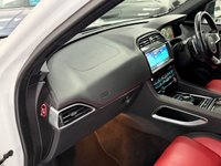 USED 2017 09 JAGUAR F-PACE 2.0 D240 R-Sport SUV 5dr Diesel Auto AWD Euro 6 (s/s) (240 ps) RED LEAHTER INTERIOR + D240 + PANORAMIC GLASS ROOF!