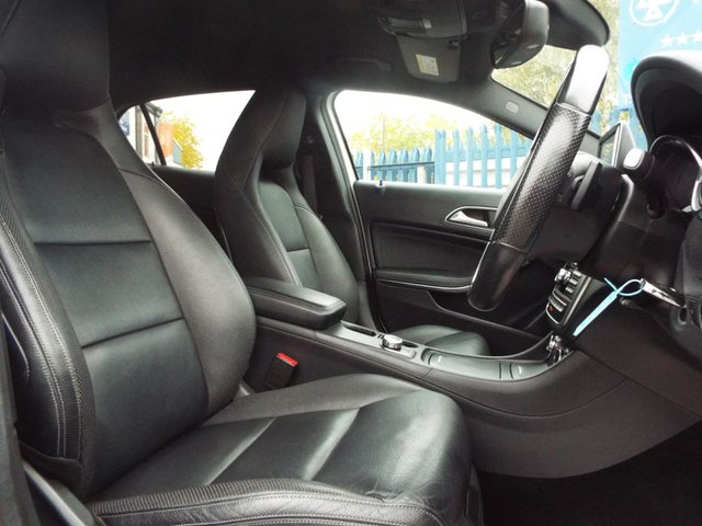 2014 MERCEDES-BENZ GLA 2.1 GLA220 CDI AMG Line SUV 5dr Diesel 7G-DCT 4MATIC Euro 6 (s/s) (170 ps) - Photo 12