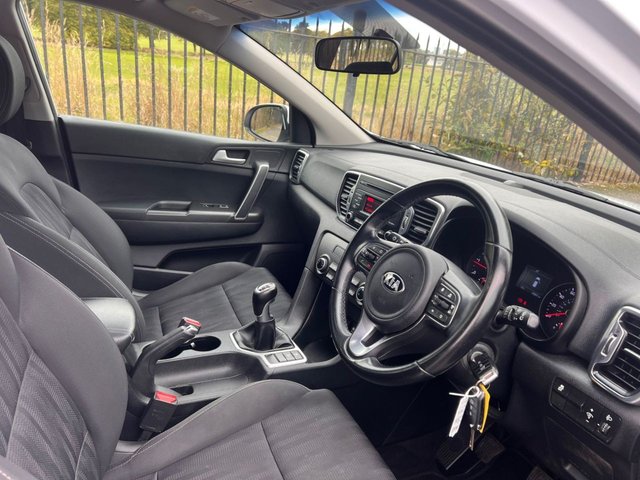 2016 Kia Sportage 1.7L 1 5dr - Photo 2