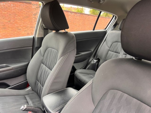 2016 Kia Sportage 1.7L 1 5dr - Photo 12