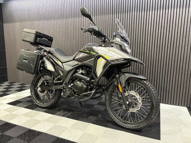 View our LEXMOTO CARRERA