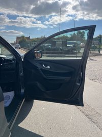 USED 2019 19 RENAULT KADJAR 1.3 TCe Iconic SUV 5dr Petrol Manual Euro 6 (s/s) (140 ps) 