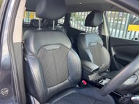 USED 2019 19 RENAULT KADJAR 1.3 TCe Iconic SUV 5dr Petrol Manual Euro 6 (s/s) (140 ps) 
