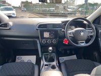 USED 2019 19 RENAULT KADJAR 1.3 TCe Iconic SUV 5dr Petrol Manual Euro 6 (s/s) (140 ps) 