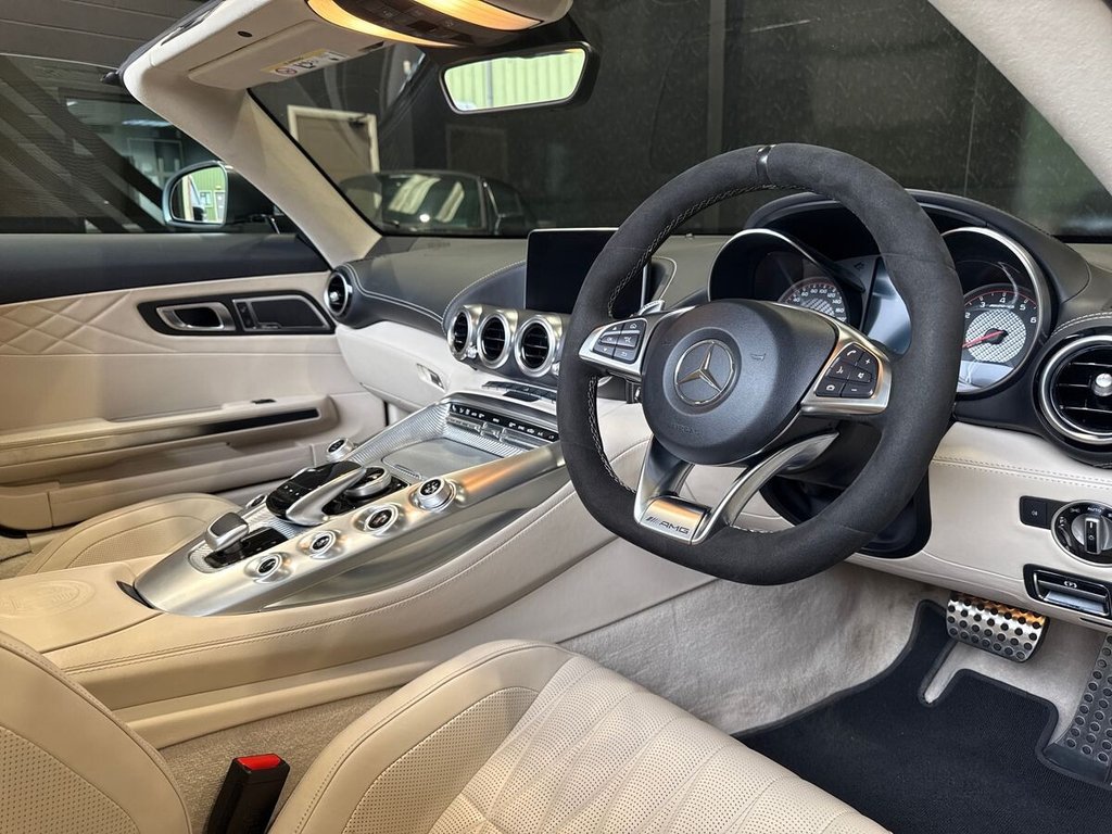 USED 2017 17 MERCEDES-BENZ AMG GT 4.0 V8 BiTurbo C Roadster 2dr Petrol SpdS DCT Euro 6 (s/s) (557 ps) MB HISTORY|AMG SEATS|BURMESTER
