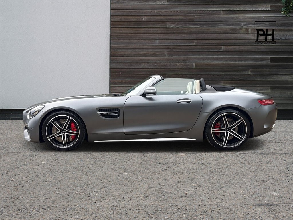 USED 2017 17 MERCEDES-BENZ AMG GT 4.0 V8 BiTurbo C Roadster 2dr Petrol SpdS DCT Euro 6 (s/s) (557 ps) MB HISTORY|AMG SEATS|BURMESTER