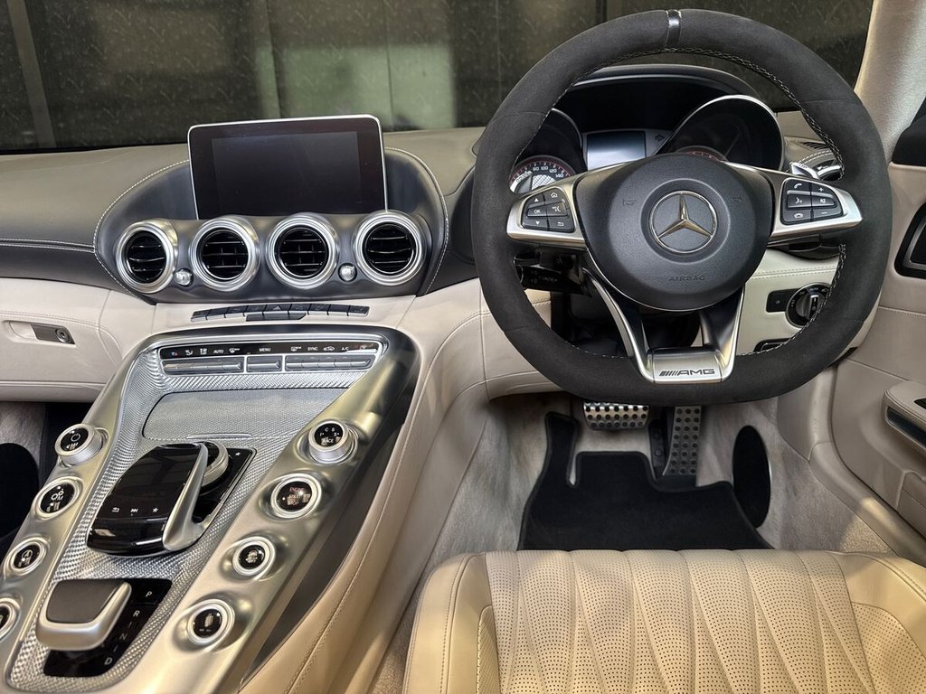 USED 2017 17 MERCEDES-BENZ AMG GT 4.0 V8 BiTurbo C Roadster 2dr Petrol SpdS DCT Euro 6 (s/s) (557 ps) MB HISTORY|AMG SEATS|BURMESTER