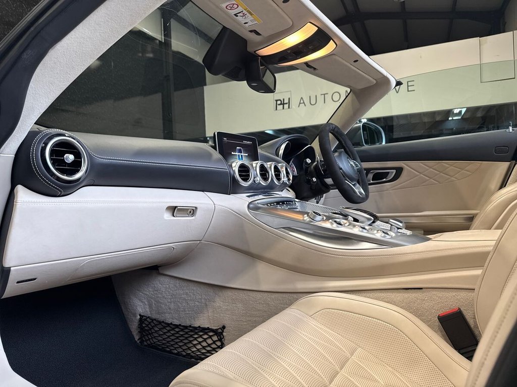 USED 2017 17 MERCEDES-BENZ AMG GT 4.0 V8 BiTurbo C Roadster 2dr Petrol SpdS DCT Euro 6 (s/s) (557 ps) MB HISTORY|AMG SEATS|BURMESTER