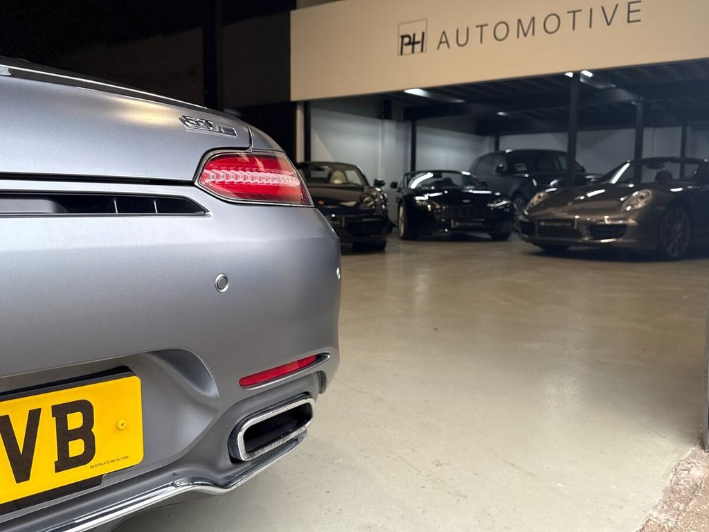 USED 2017 17 MERCEDES-BENZ AMG GT 4.0 V8 BiTurbo C Roadster 2dr Petrol SpdS DCT Euro 6 (s/s) (557 ps) MB HISTORY|AMG SEATS|BURMESTER