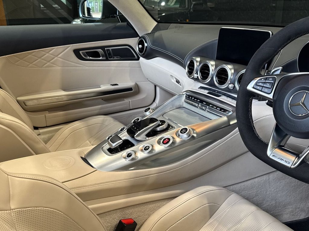 USED 2017 17 MERCEDES-BENZ AMG GT 4.0 V8 BiTurbo C Roadster 2dr Petrol SpdS DCT Euro 6 (s/s) (557 ps) MB HISTORY|AMG SEATS|BURMESTER