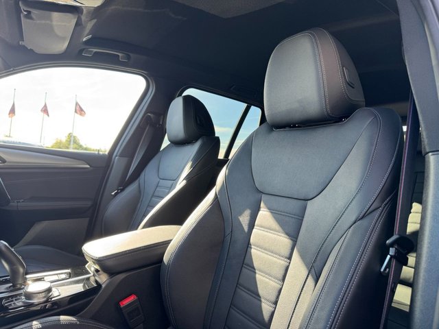 2021 BMW X3 2021 3.0 30d MHT M Sport SUV 5dr Diesel Hybrid Auto xDrive Euro 6 (s/s) (286 ps) * HUGE SPEC LIST * COMFORT + TECH PACK * M SPORT PRO PACK * HEADS-UP DISPLAY * HEATED VERNASCA LEATHER * HEATED STEERING WHEEL * 20" ALLOY WHEELS * EXTENDED STORAGE * PARKING ASSISTANT * AMBIENT LIGHTING * ALPINE WHITE * AUTOMATIC TAILGATE * VIRTUAL COCKPIT * SUN PROTECTION GLAZING * EXTENDED STORAGE * LED LIGHTS * APPLE CARPLAY * REAR CAMERA * SAT NAV * DAB * STUNNING THROUGHOUT * - Photo 3