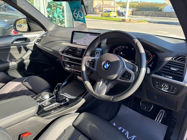 2021 BMW X3 2021 3.0 30d MHT M Sport SUV 5dr Diesel Hybrid Auto xDrive Euro 6 (s/s) (286 ps) * HUGE SPEC LIST * COMFORT + TECH PACK * M SPORT PRO PACK * HEADS-UP DISPLAY * HEATED VERNASCA LEATHER * HEATED STEERING WHEEL * 20" ALLOY WHEELS * EXTENDED STORAGE * PARKING ASSISTANT * AMBIENT LIGHTING * ALPINE WHITE * AUTOMATIC TAILGATE * VIRTUAL COCKPIT * SUN PROTECTION GLAZING * EXTENDED STORAGE * LED LIGHTS * APPLE CARPLAY * REAR CAMERA * SAT NAV * DAB * STUNNING THROUGHOUT * - Photo 4